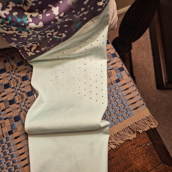 Under Armour cropped leggins - Picture 2 of 4